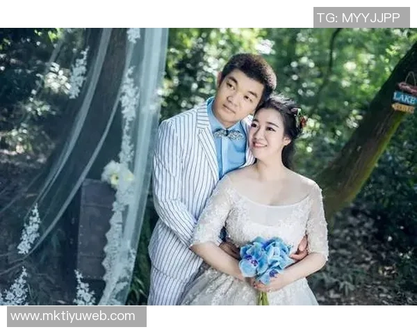 克莱女友马冬梅甜蜜分享二人合照引发热恋话题引网友热议